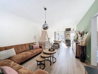 Bezoekdag zaterdag 9 mei, op afspraak!Mooie, Instapklare HOB met 4 SLPK, Garage én Tuin!Ontdek deze recente (2024) halfopen bebouwing, rustig gelegen...