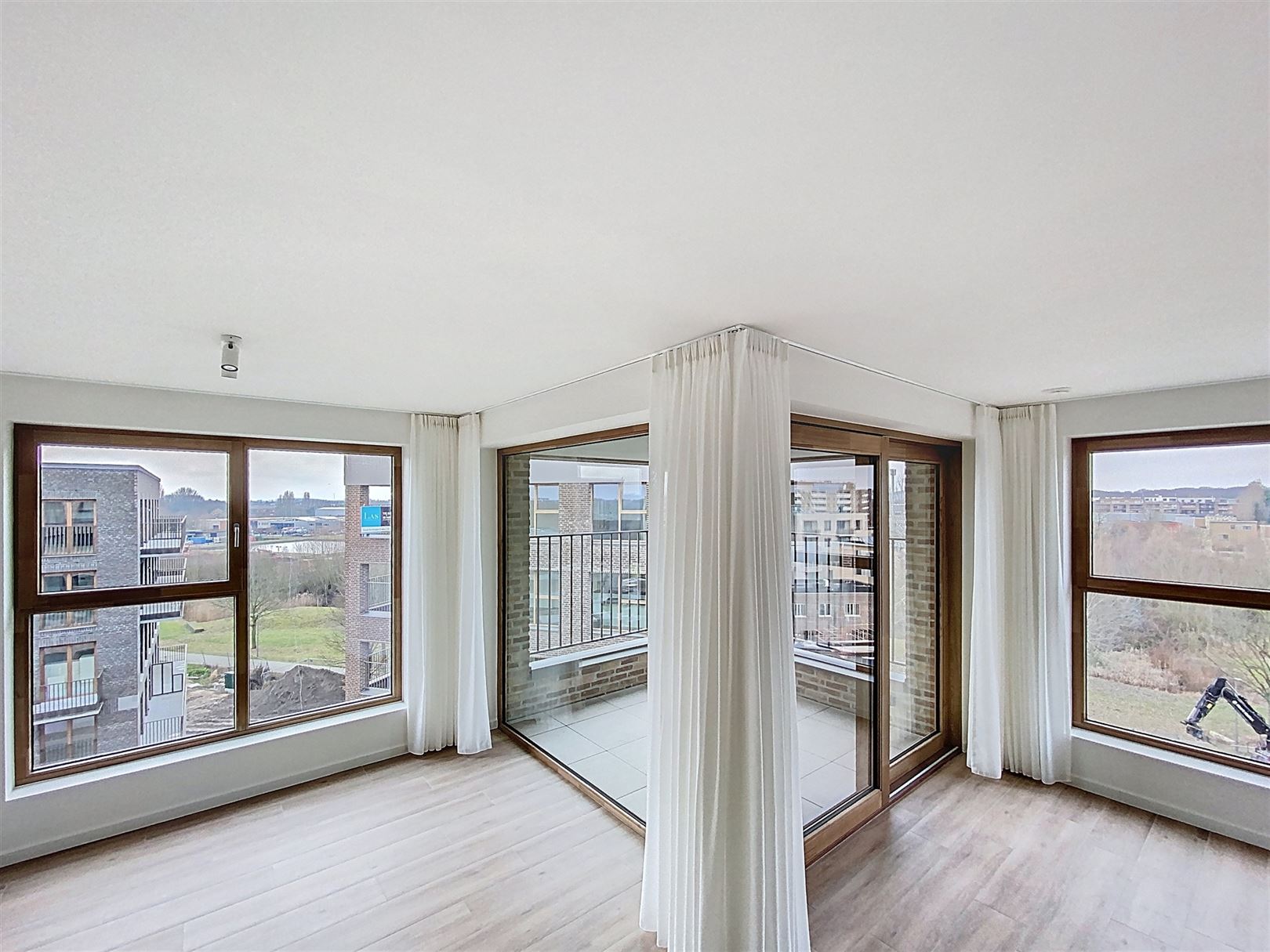 Nieuwbouwappartement met 2slpk en terras gelegen te Wilrijk  - foto 3