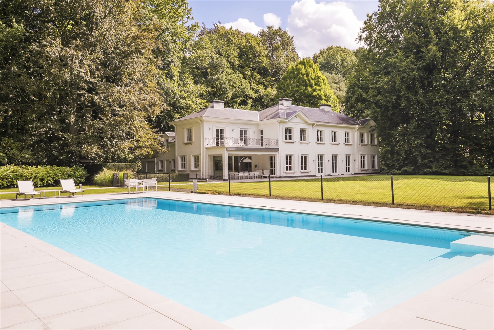 Exclusieve villa met parktuin van ca. 1.9 Ha - foto 3