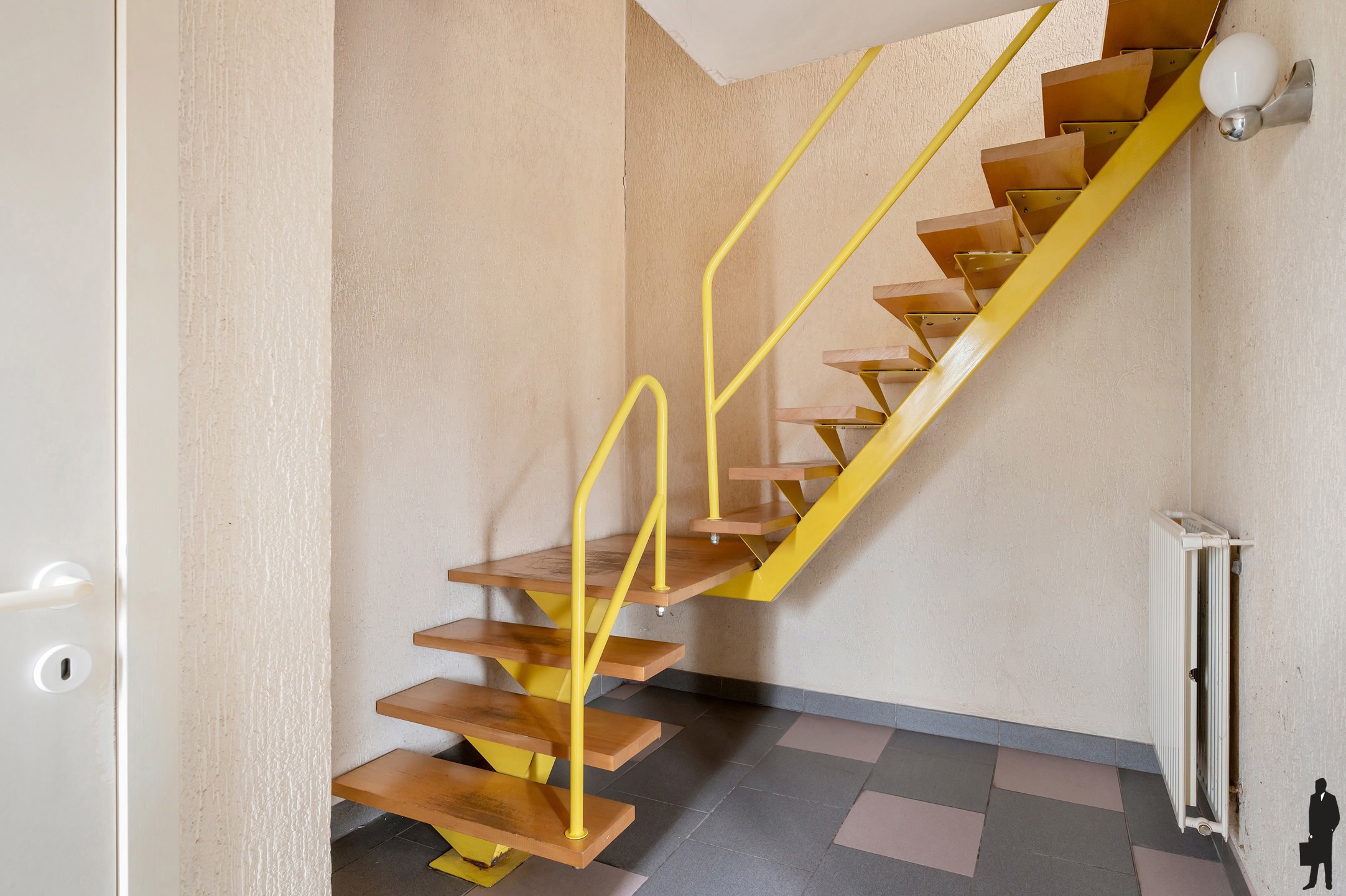 Op te frissen HOB pal in centrum! - foto 3