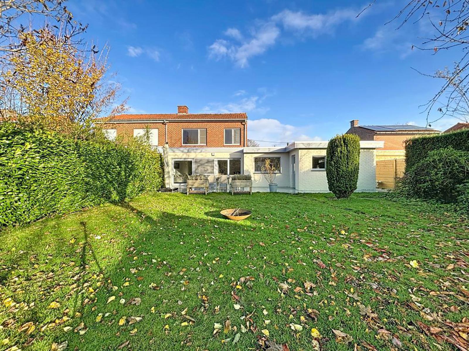 House for sale in Roeselare with 3 bedrooms - photo 2