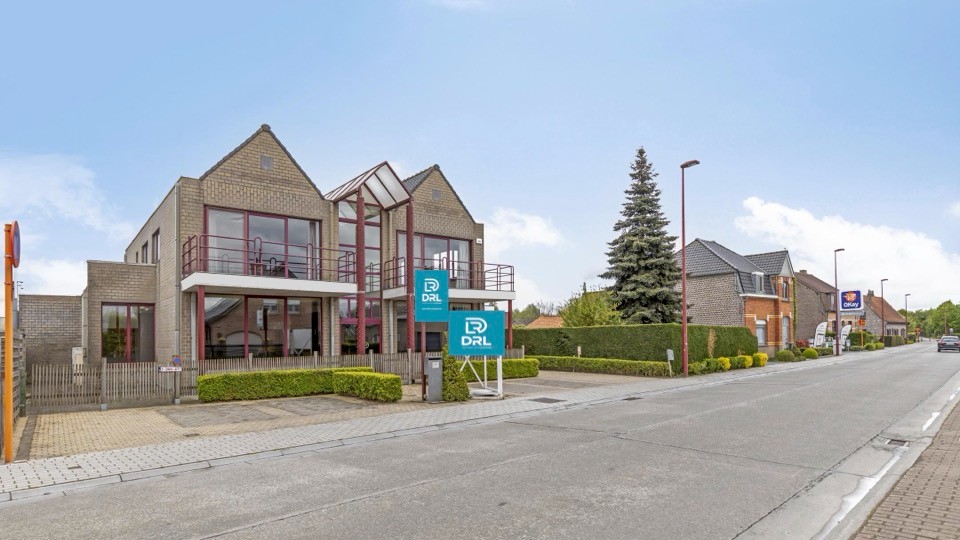 Kantoor met woonst te koop - zeer veel potentieel - foto 2