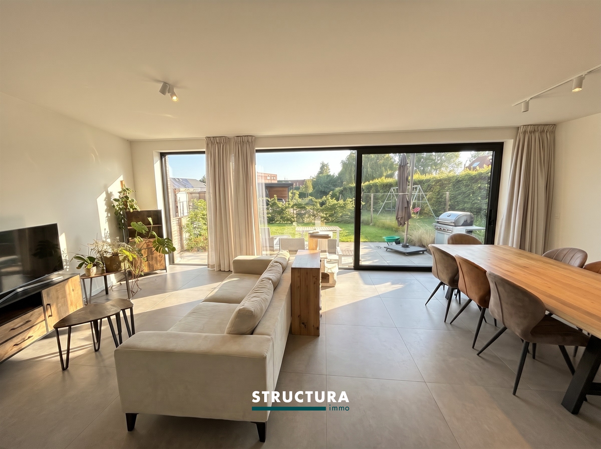 Gelijksvloer appartement met tuin en staanplaats  - foto 2