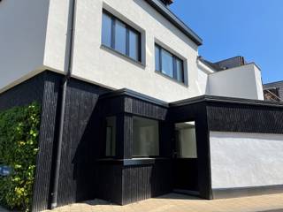 In het centrum van Kapellen, gelegen tussen de Promenade en het station, kan u deze handelsruimte met grote etalage terugvinden. Deze...