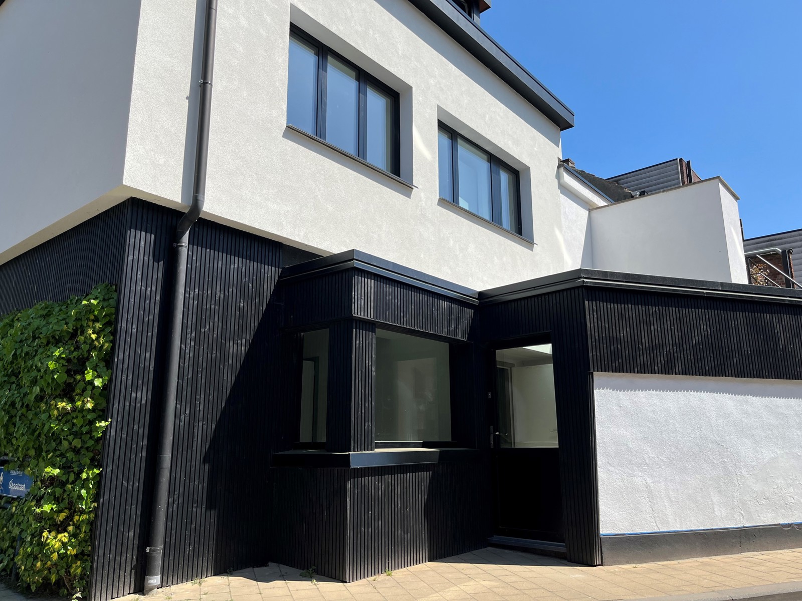 Commercieel gelijkvloers in het centrum van Kapellen! - foto 2