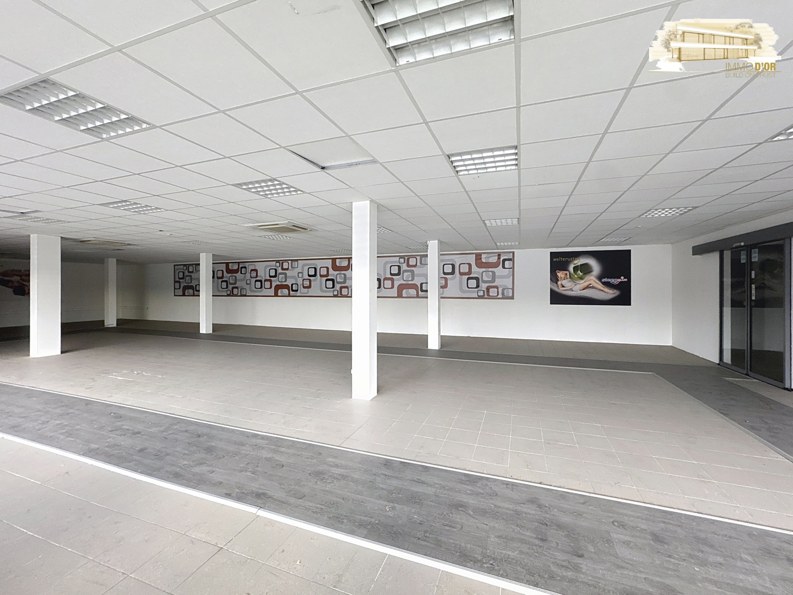 Commercial à louer à Schoten