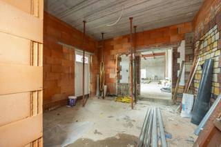 Deze grond met magazijn is gesitueerd op een strategische locatie te Booischot, Heist-op-den-Berg en heeft een totale oppervlakte van 2290 m²...