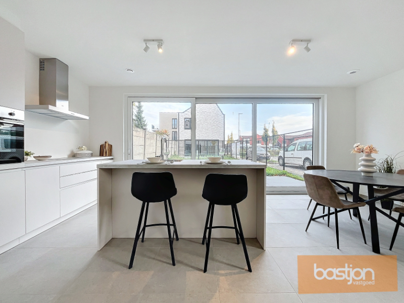 Nieuwbouwwoning met 3 slaapkamers en centrale ligging - foto 3