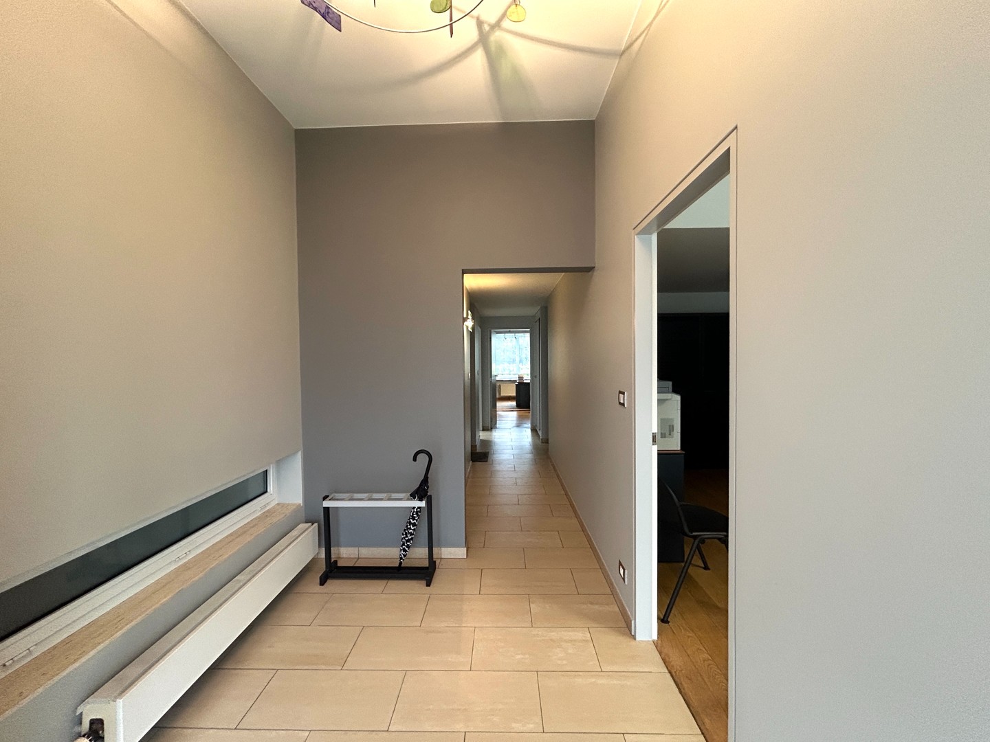 Instapklare kantoorruimte/praktijkruimte te centrum Tielt! - foto 3