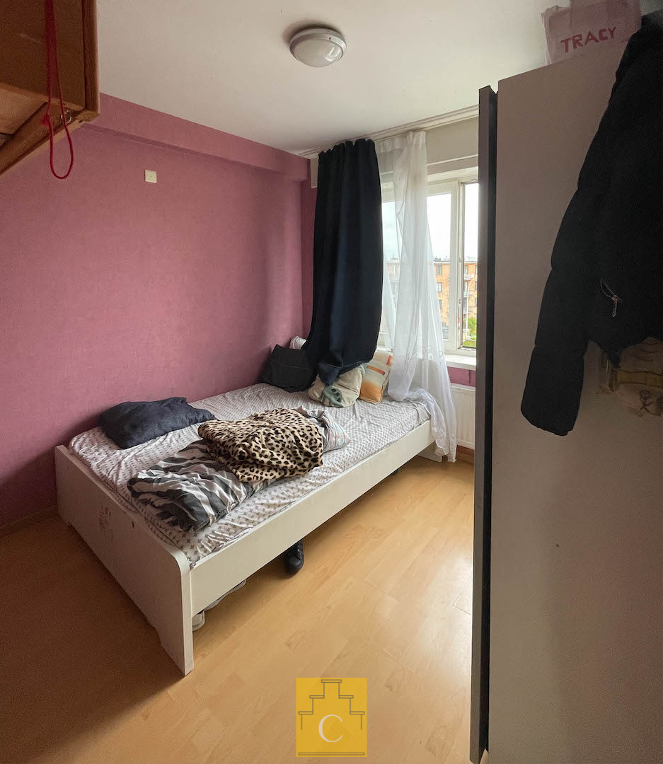 Ruim 3-slaapkamerappartement met terras in Sint-Andries - photo 4