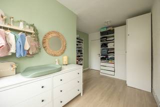 Op de derde verdieping van een verzorgd gebouw aan de Jaak Van Rillaerlaan in Deurne vindt u dit instapklare appartement (88m2 volgens EPC) vol...