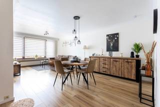 Bent u op zoek naar een 2 slaapkamer appartement met groot terras van 24m² en open zicht? Dan heeft u wellicht gevonden wat u zoekt?Indeling:U...