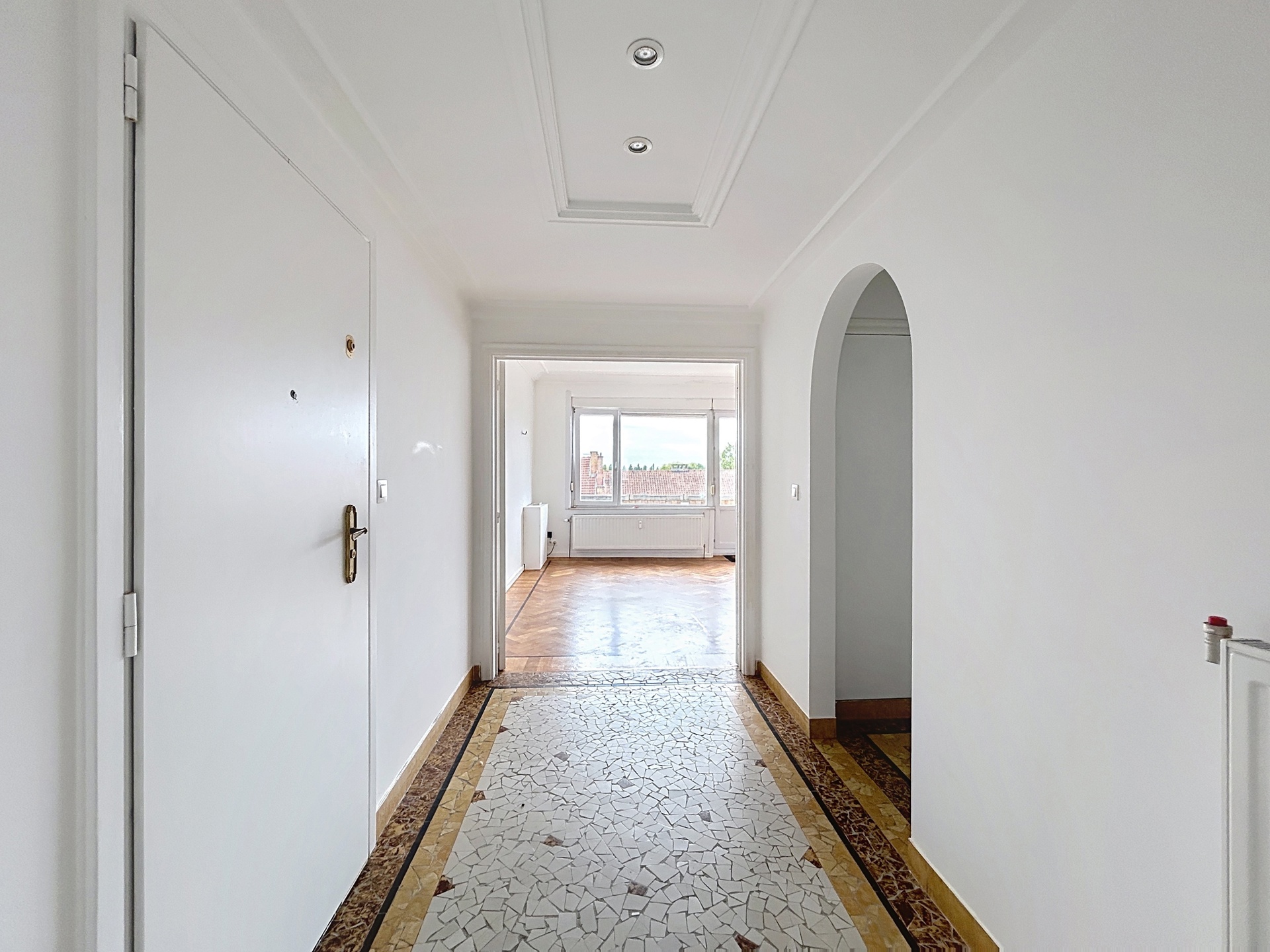 Appartement 1200€ + parkeerplaats/garage (150€) + kosten (150€) - foto 5