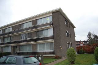 Heel goed gelegen appartement dichtbij centrum/scholen/openbaar vervoer ontsluitingswegen . Maandelijkse kosten beperkt. Drie bewoners staan in...