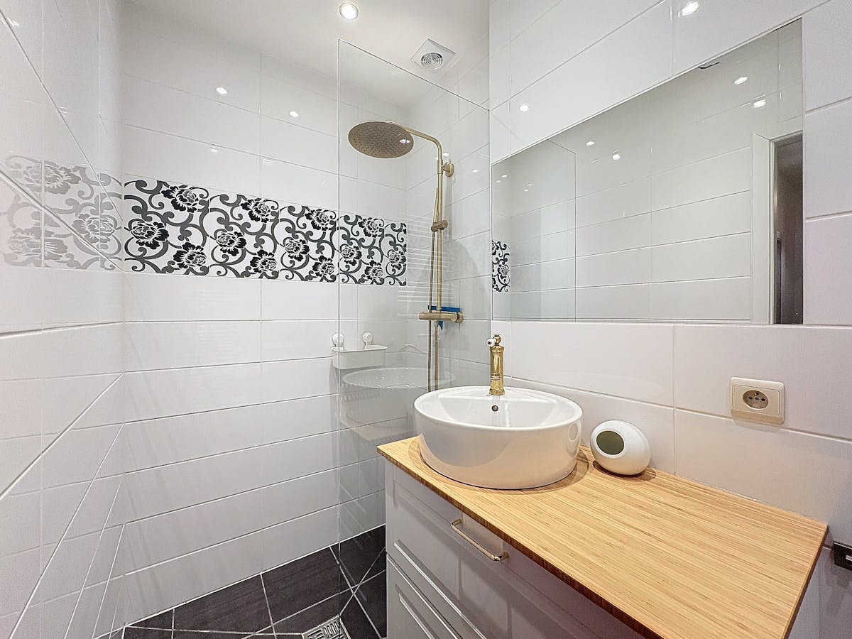 Charmant gelijkvloersappartement met tuin te huur in Wilrijk - foto 3