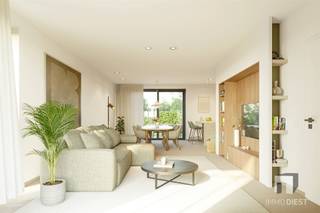 <p><span>Woning Oude Baan 15 A Loksbergen</span></p><p><span> </span></p><p><span>op grond van 3.82 are;</span></p><p><span>oriëntatie tuin zuid-oost</span></p><p><span>aantal slaapkamers: 3 ( 4 mogelijk, na inrichting van zolderniveau );</span></p><p><span>161.40 m² bewoonbaar</span></p><p><span> </span></p><p><span>Woonproject De Zilveren Helm in het landelijke, groene Loksbergen biedt nog 5 tijdloze halfopen BEN-woningen in een doodlopende straat: rustig wonen zonder doorgaand verkeer, mét volop ruimte om buiten te leven. Natuur en stilte gaan hier hand in hand met een vlotte bereikbaarheid: de E314 ligt op ca. 10 minuten, Halen op 5 minuten en Diest/Herk-de-Stad op korte afstand.</span></p><p><span>De woningen zijn ontworpen met een sterke focus op duurzaamheid en energiezuinig comfort (A+-niveau): degelijke isolatie, warmtepomp met vloerverwarming, ventilatiesysteem D met warmterecuperatie, zonnepanelen en een regenwaterput van 7.500 liter. Elke woning telt 3 slaapkamers en een ruime zolder (vaste trap) met potentieel voor extra kamer(s) of hobbyruimte. De bewoonbare oppervlakte varieert van 161 tot 165 m².</span></p><p><span>Belangrijk: de woningen zijn klaar voor verdere afwerking en kunnen casco+ aangekocht worden. Dat betekent kopen in de huidige staat, zodat u zélf de stelposten voor vloeren, faiences, sanitaire toestellen, keuken en binnenschrijnwerk naar eigen smaak en timing kan uitvoeren (prijzen op aanvraag). Oplevering voorzien richting najaar/november 2026.</span></p><p><span>Vragen of een plaatsbezoek, contacteer dan Immo Diest 013 31 25 22 - info@immodiest.be of Jan Vanonckelen op 0498 52 64 52 of op jan.vanonckelen@immodiest.be</span></p><p><span> </span></p><p><span> </span></p><p><span> </span></p><p><span> </span></p><p><span> </span></p><p><span> </span></p>