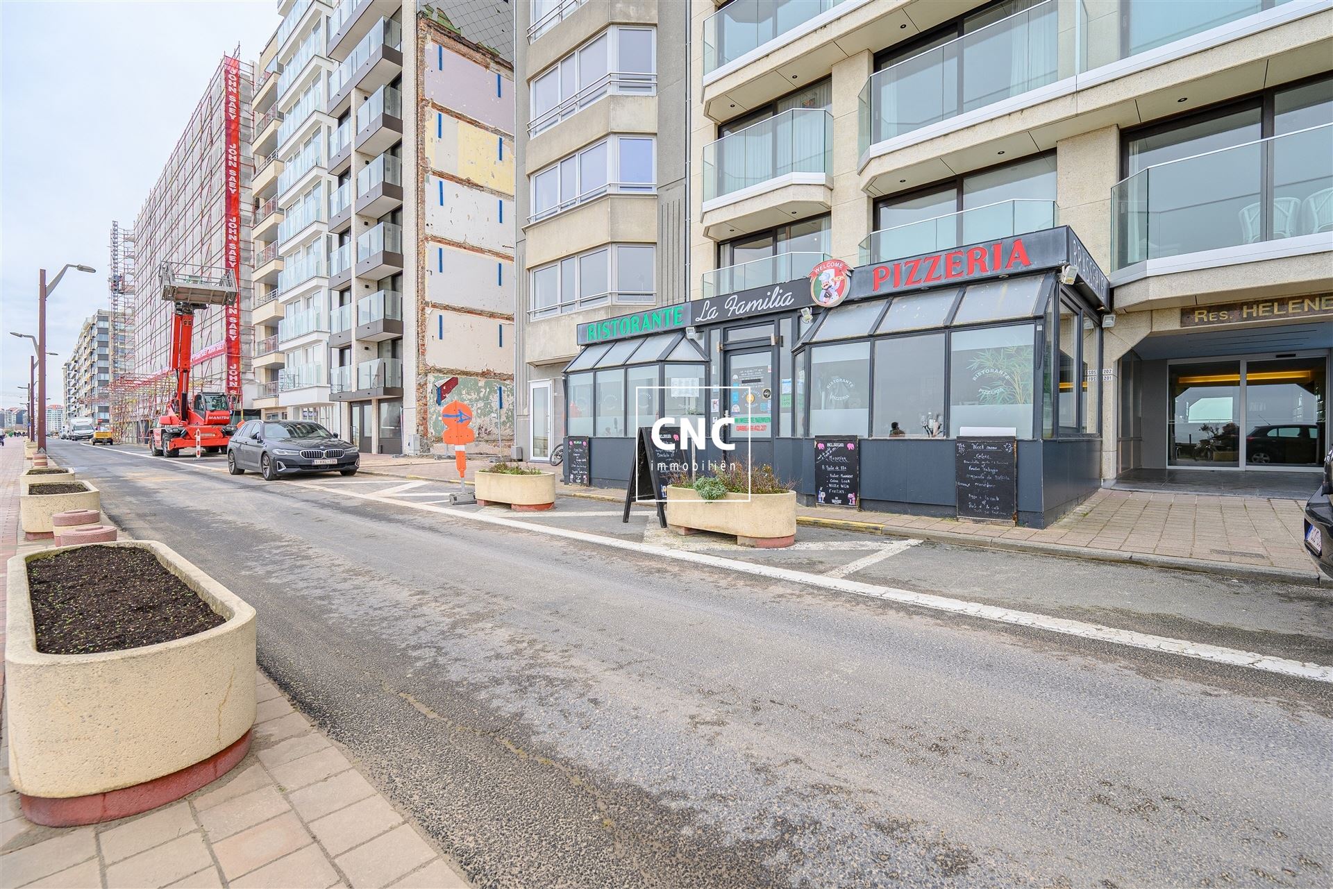 Zeer ruim en instapklaar handelspand aan Zeedijk-Heist - foto 1