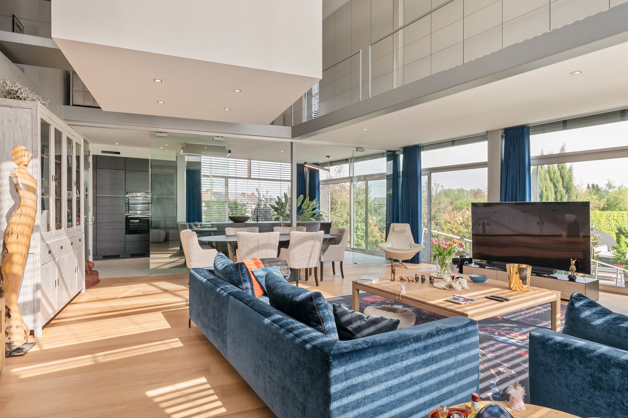 Zeer unieke architectenwoning op ruim perceel van 1.378m².  - foto 4