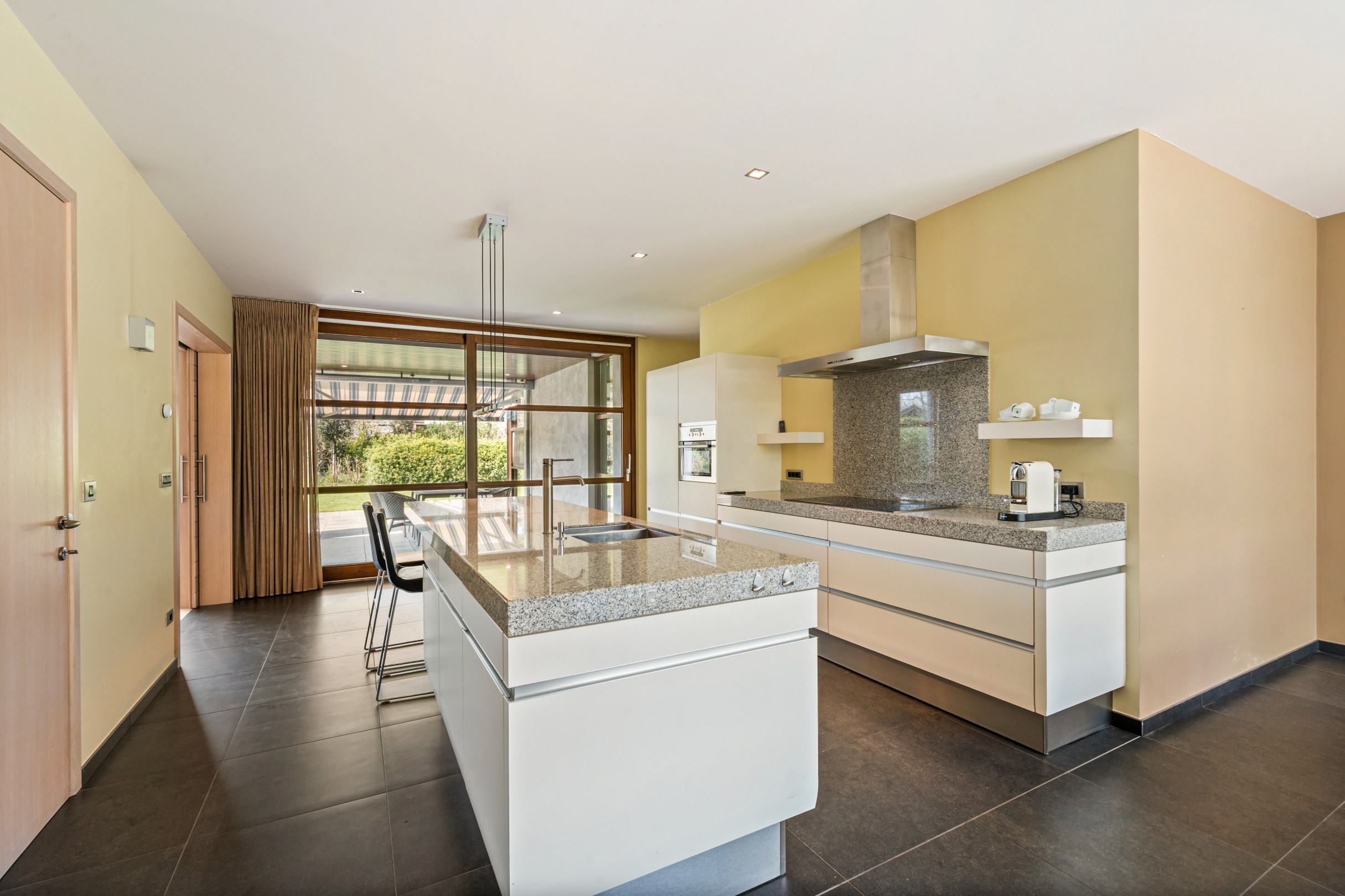 Moderne villa op 1.240 m² in residentiële omgeving te Achel - foto 4