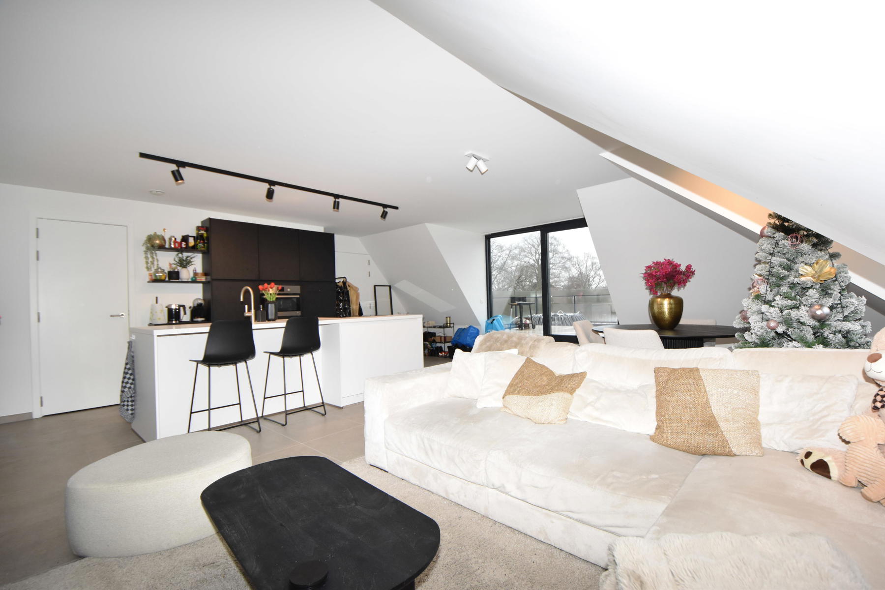 Modern 2 slk app. met prachtig terras, staanplaats &amp; berging - foto 3