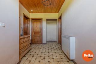 LEBBEKE - Charmante deels gerenoveerde woning met paardenaccommodatie.EERSTE BEZOEKDAG ZATERDAG 13/06 VAN 9U TOT 12U (enkel op afspraak!)Bent u op...