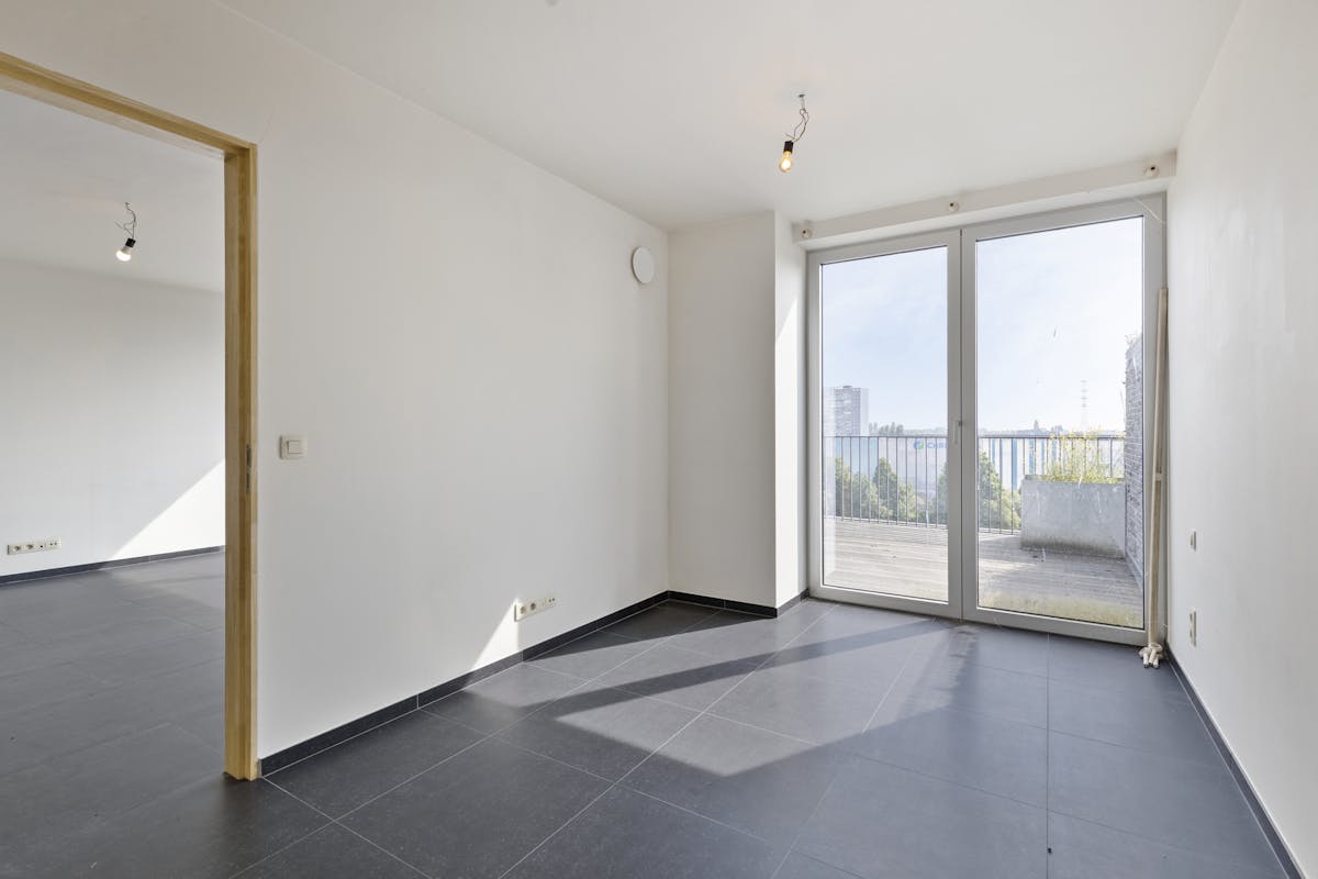 Lichtrijk appartement met terras te huur te Gent - foto 5