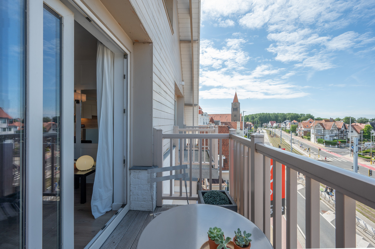 Volledig instapklaar 3 slaapkamer appartement op wandelafstand van de Zeedijk-Duinbergen - photo 4