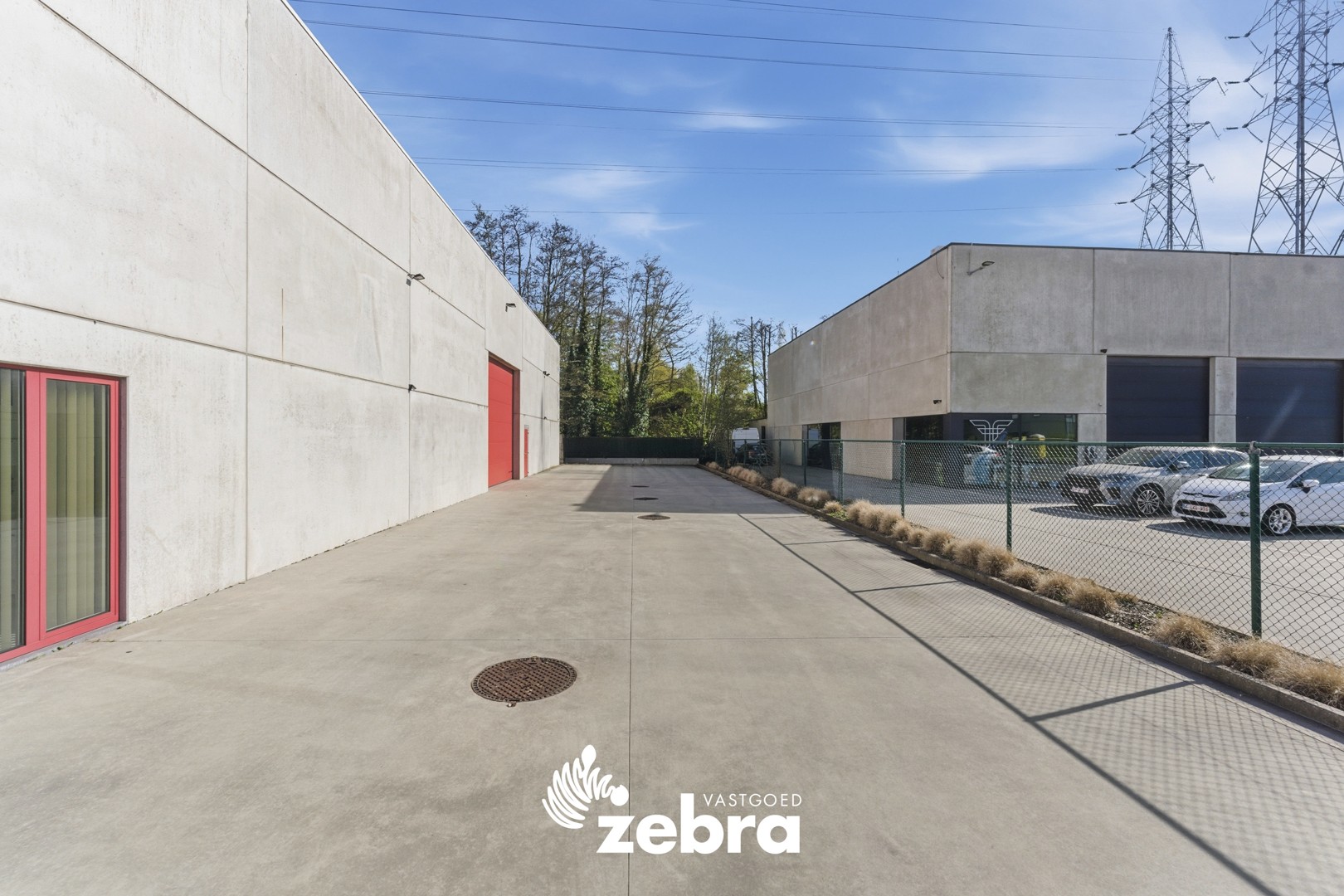 Recent bedrijfsgebouw op gunstige ligging te Roeselare! - foto 4