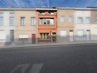 <p>Ben je op zoek naar een woning met een uitstekende ligging, veel lichtinval en twee slaapkamers? Deze gesloten bebouwing in Aalst biedt het allemaal!</p><p><strong>Kenmerken van de woning:</strong></p><ul><li><p><strong>2 ruime slaapkamers</strong> die je helemaal naar wens kunt inrichten</p></li><li><p><strong>Veel lichtinval</strong> dankzij de grote ramen die de woning een aangename, luchtige sfeer geven</p></li><li><p><strong>Wandelafstand van het centrum</strong> van Aalst – ideaal voor wie houdt van de nabijheid van winkels, restaurants, en openbaar vervoer</p></li><li><p><strong>Gezellige sfeer</strong> met een efficiënte indeling, perfect voor zowel een alleenstaande als een klein gezin</p></li></ul><p>De woning is gelegen in een rustige straat, maar toch dicht bij het bruisende stadscentrum. Geniet van alle voordelen van het stadsleven, maar zonder het drukke verkeer en de lawaaiige omgeving.<br /><br />Het centrum van Aalst is vlakbij, met een uitstekende bereikbaarheid van zowel winkels als openbaar vervoer, zodat je altijd snel overal kunt zijn.<br /><br />De huurprijs bedraagt 1050€ - Onmiddellijk beschikbaar</p>