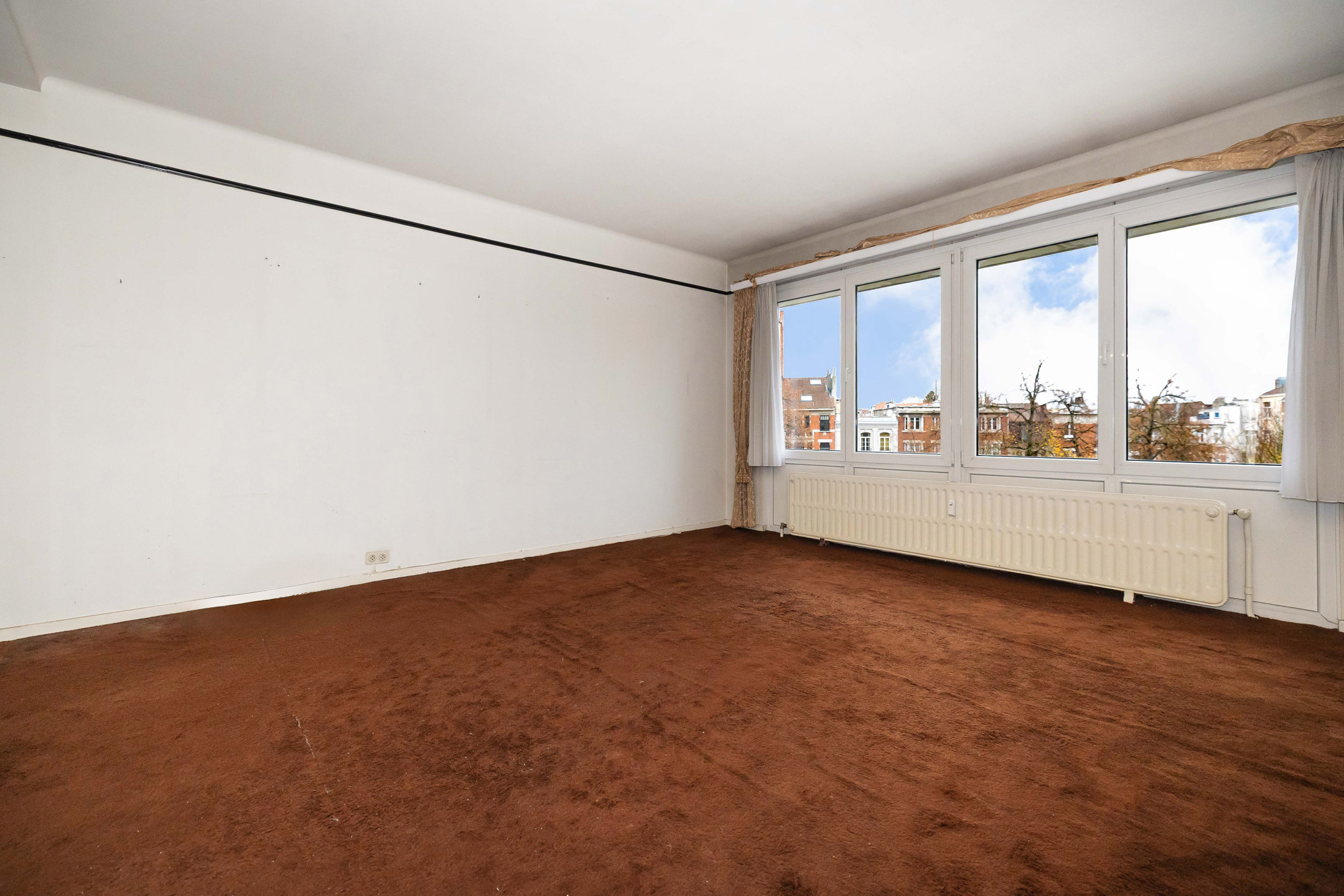 Apartment for sale in Schaerbeek with 2 bedrooms - photo 3