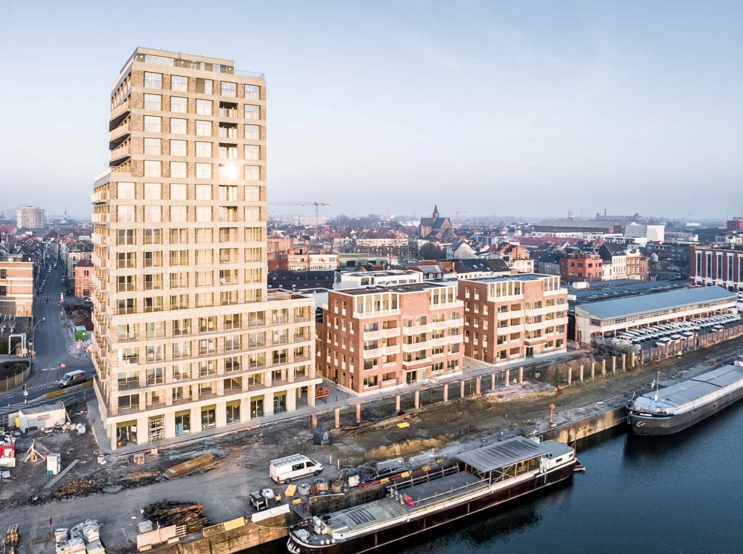 Garage for sale in Ghent - photo 1