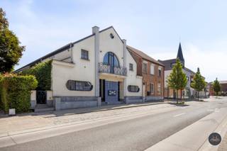 Meer info via 016/199 348 of info@homixx.be!Dit appartement situeert zich in het centrum van Baal. Winkels, school, openbaar vervoer, etc. bevinden...
