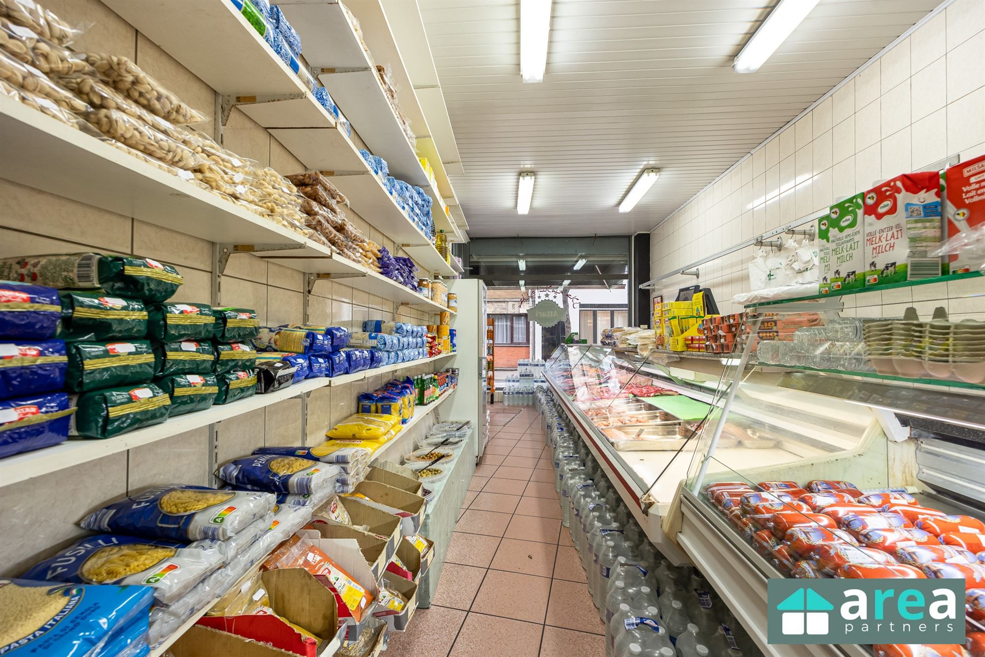 Ruim handelsgelijkvloers op toplocatie! - foto 5