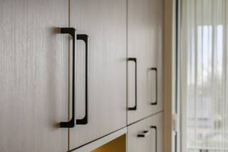 Droom je van een stijlvolle, energiezuinige woonst op een toplocatie? 💫 Ontdek dit prachtig afgewerkte nieuwbouwappartement op de bovenste...