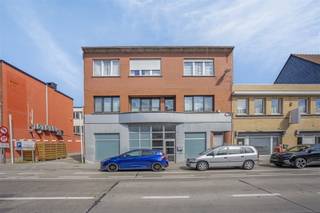 This office space is strategically located in the centre of Kortenberg. The layout is as follows: At the front, there are 2 offices, 1 on each side...