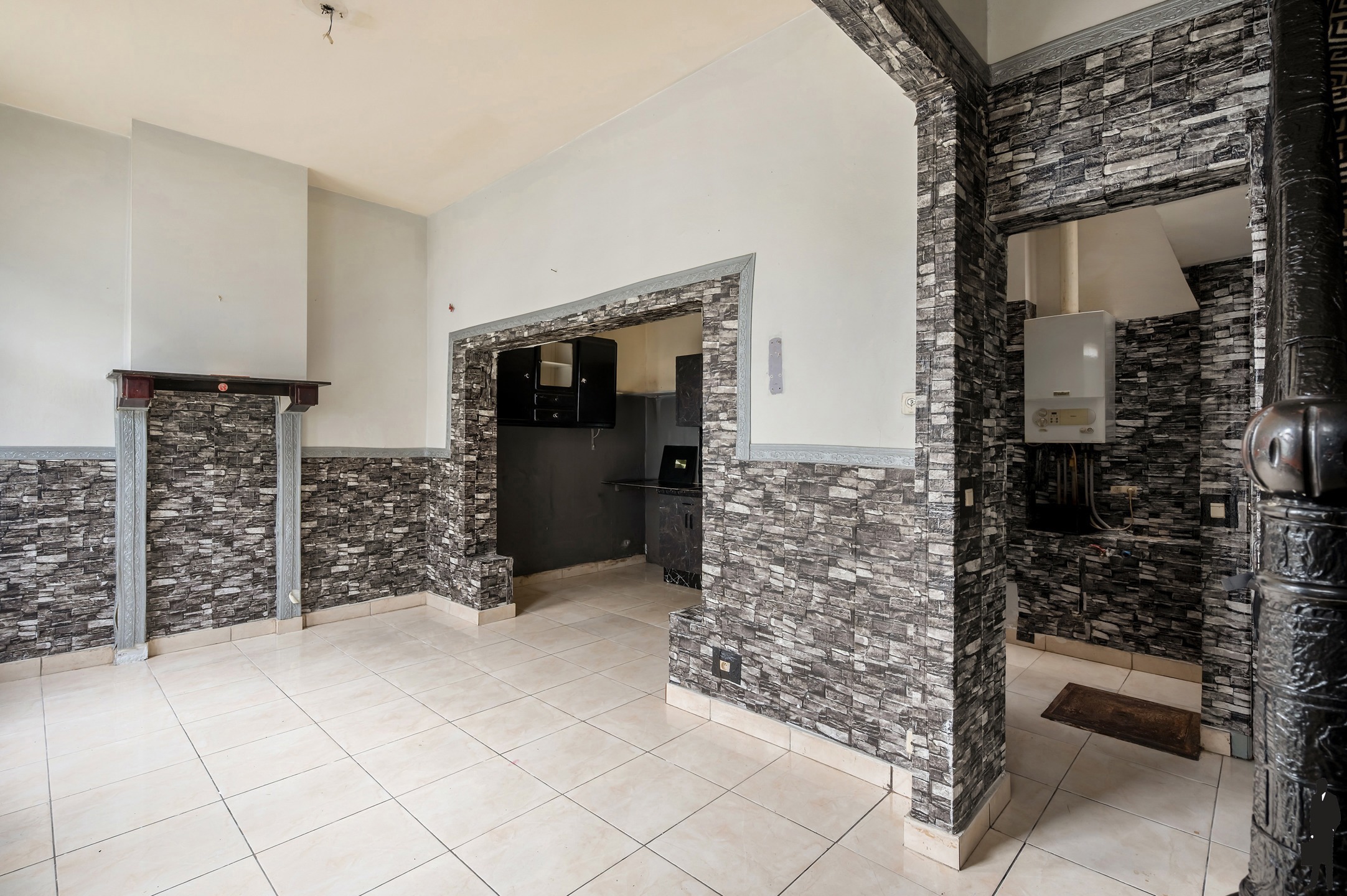 Charmante woning met 3 à 4 slaapkamers in het hart van Borgerhout - foto 2