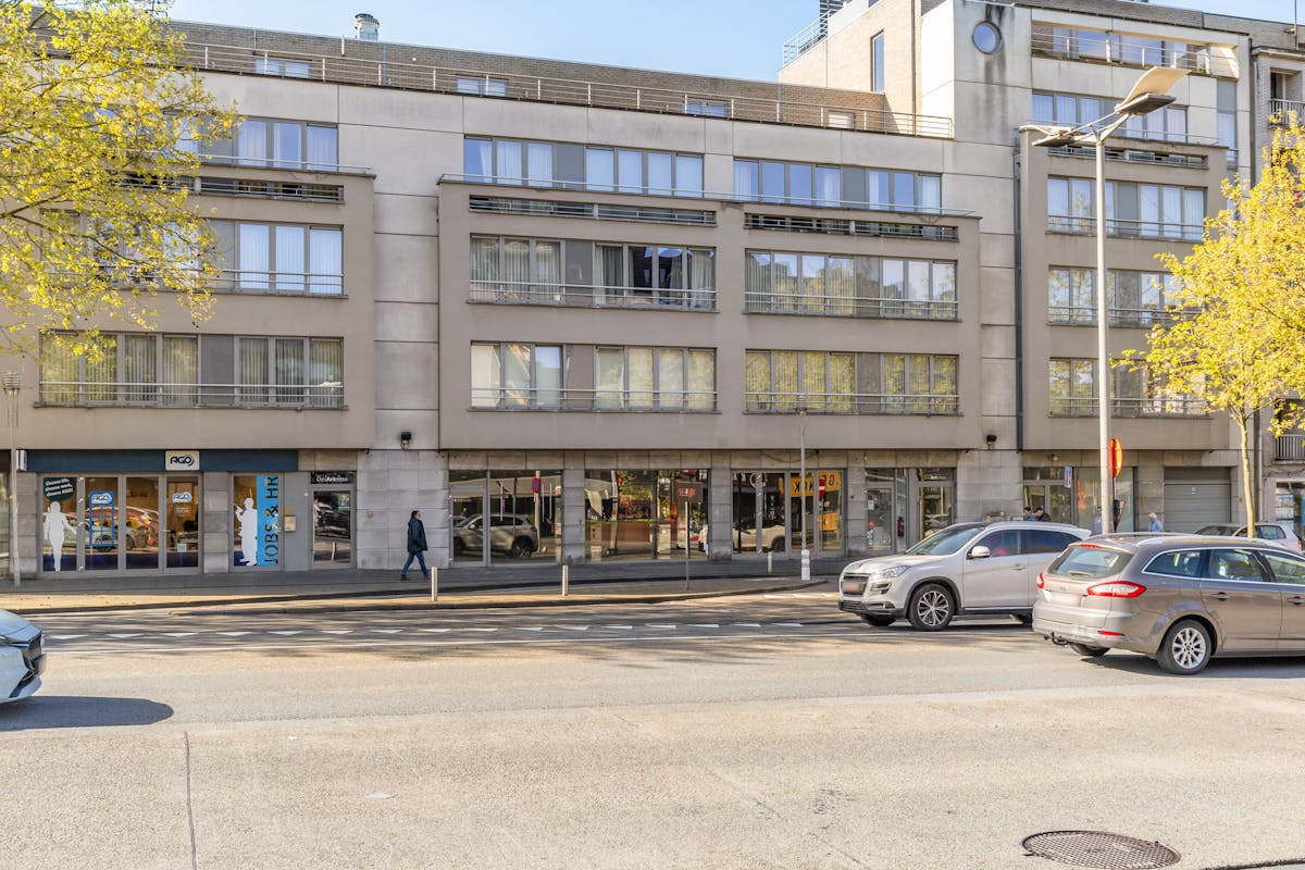 Ruim handelspand op toplocatie in Genk! - foto 3