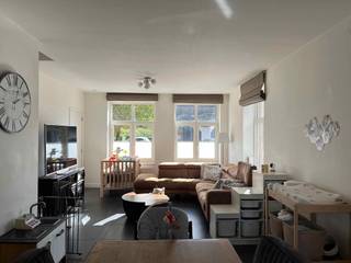 <div>Centraal gelegen eengezinswoning (halfopen bebouwing) omvat inkomhal met gastentoilet, woonkamer, ingerichte keuken, berging/wasplaats, nachthal, ingerichte badkamer, 3 slaapkamers, bergzolder, terras met tuin en tuinberging.<br /><br />Geen huisdieren toegelaten!<br /> </div>