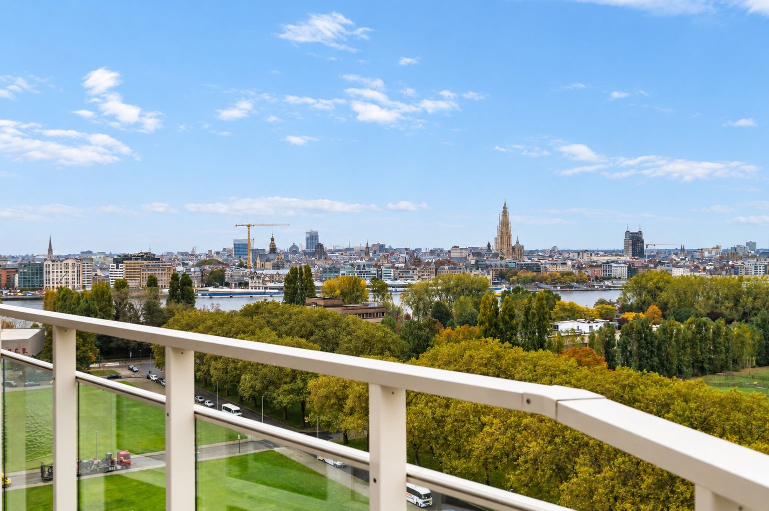 Wonen met zicht op de Schelde en de skyline van Antwerpen ! - foto 1