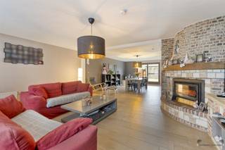 Maison familiale clé en main avec espace de vie spacieux, jardin, cave et garageCette maison bien entretenue et prête à être emménagée vous accueille...