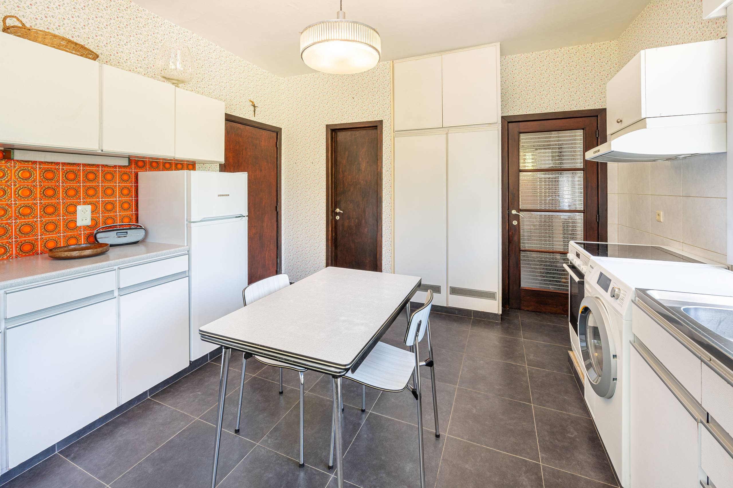 Karaktervolle woning op 916m² grond en 3 slaapkamers - foto 4
