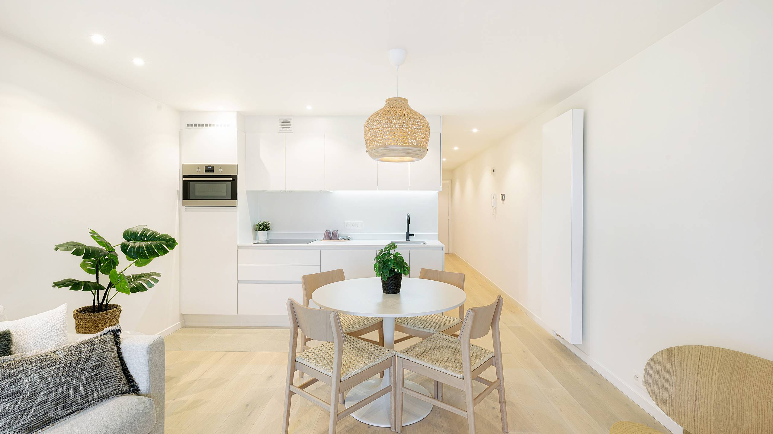 Prachtig vernieuwd appartement aan het Heldenplein met zeezicht - foto 5