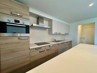 Gelegen in het centrum van Overijse, op wandelafstand van winkels, scholen, park en vijvers en met een vlotte verbinding naar de...