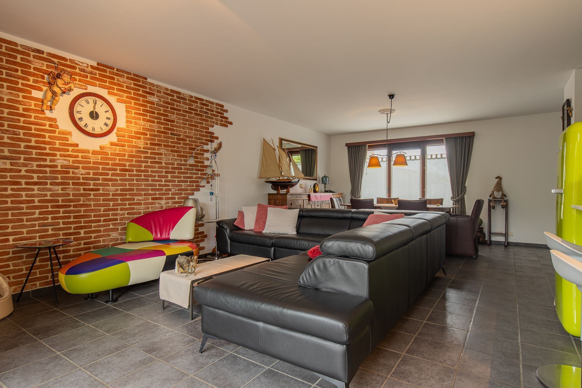 Woning met 3 slaapkamers, tuin en garage. - foto 5