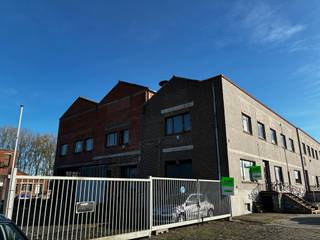 In de Duinkerkestraat, richting de ring van Poperinge bevindt zich deze interessante site. Deze grond heeft een oppervlakte van een 2197m² (moet...