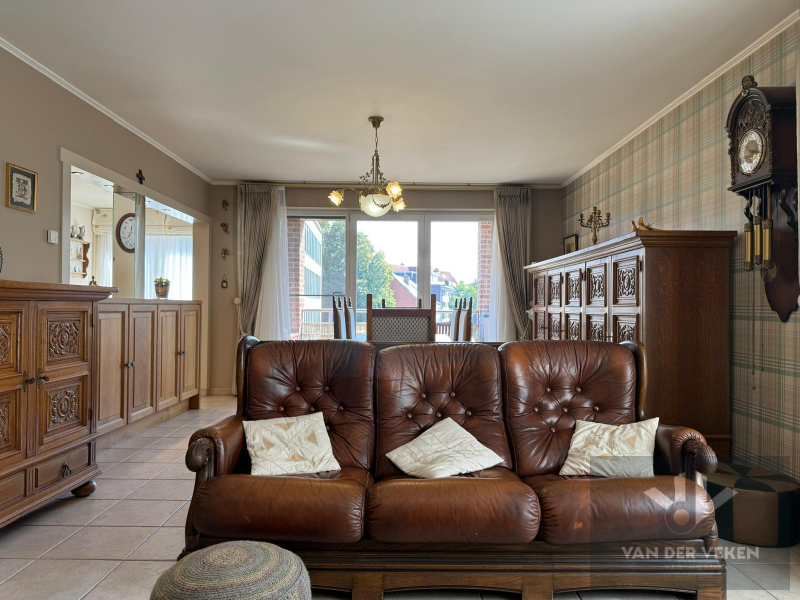 RUIM GEMEUBELD 3-SLPK APPARTEMENT - foto 4