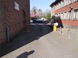 Autostaanplaatsen Henri Spillemaeckerstraat - 2850 BOOM: In het centrum van Boom. Afgebakend door een hefboom met digitale...