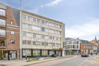 Situé au cœur d’Asse, ce très spacieux appartement de trois chambres offre une opportunité unique de vivre dans un confort absolu, avec toutes...