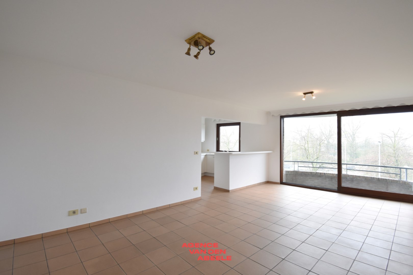 Apartment for rent in Bruges with 2 bedrooms - photo 2