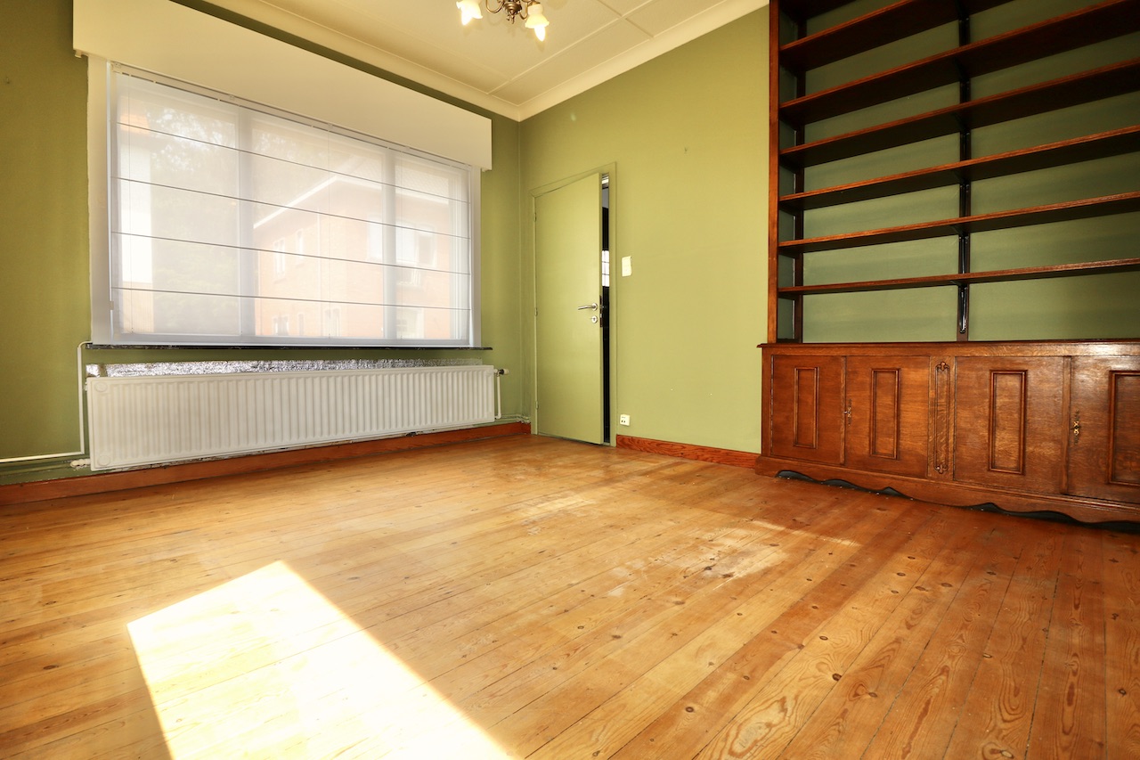 Centraal gelegen, ruime woning met 3 slpk en tuin voor 1.200 EUR/mnd - foto 4